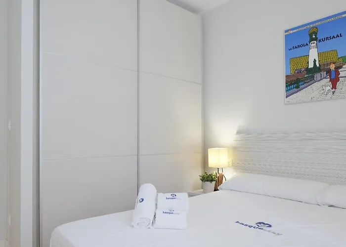 Pausoka - Basque San Sebastián